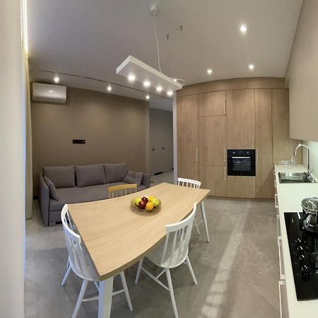 Cities Gallery Apartments Leopoli Esterno foto